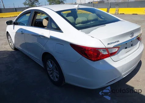 2013 Hyundai Sonata Gls z USA, uszkodzony, nr VIN 5NPEB4AC4DH710494